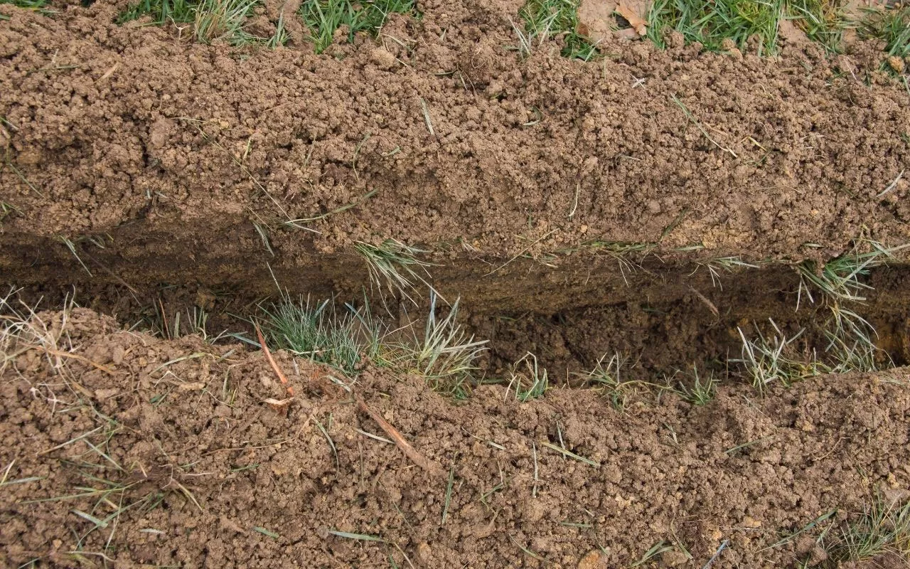 French drain depth